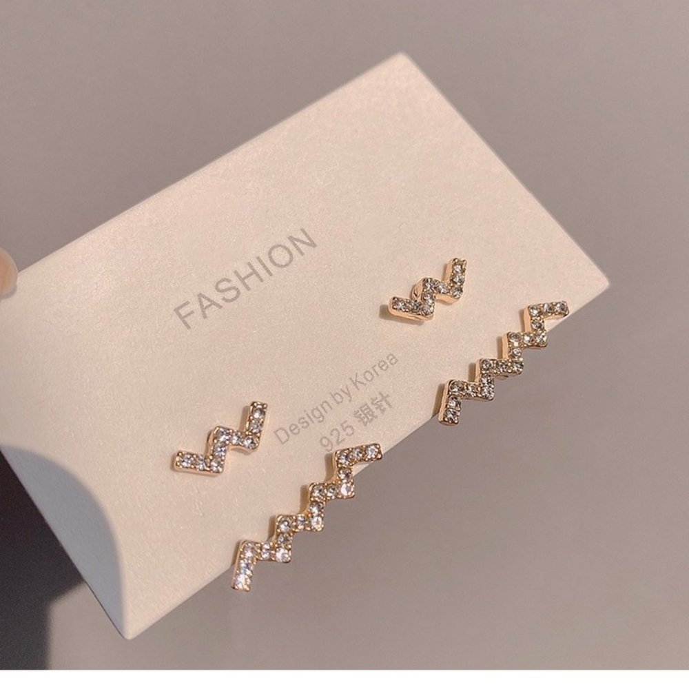 ZigZag Studs